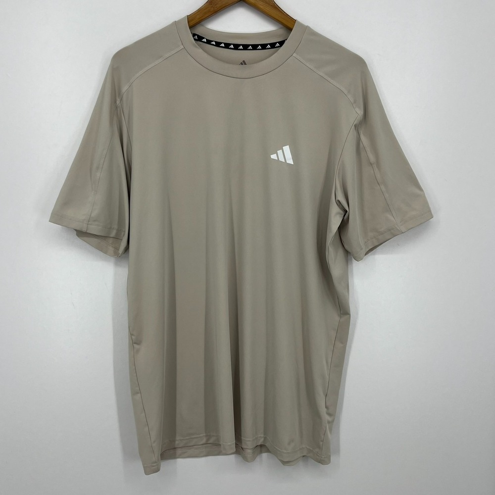 Adidas T-Shirt Men's Size L Beige‎ Regular Fit Moisture Wicking Polyester
